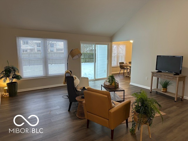 2537 Cedarcrest Drive