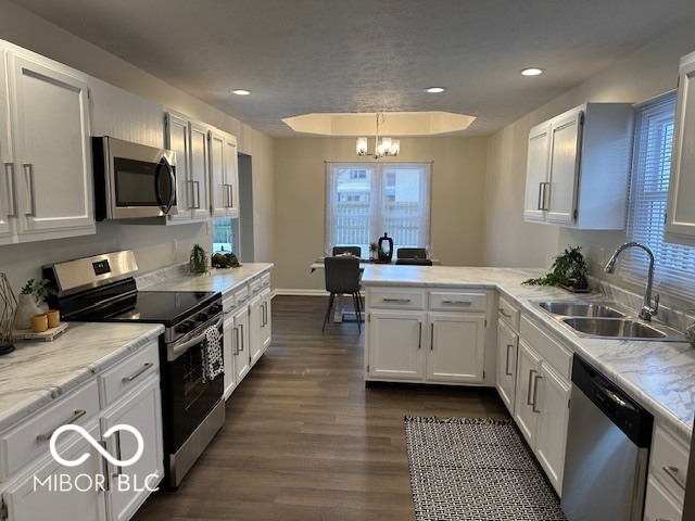 2537 Cedarcrest Drive