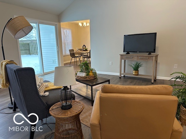 2537 Cedarcrest Drive