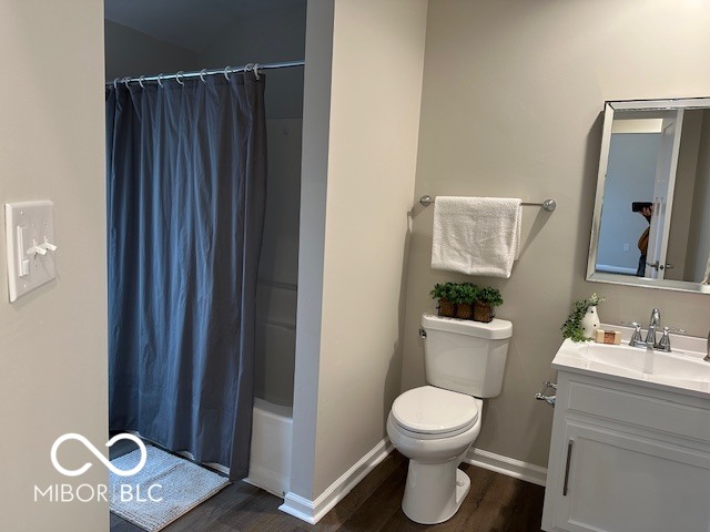 2537 Cedarcrest Drive