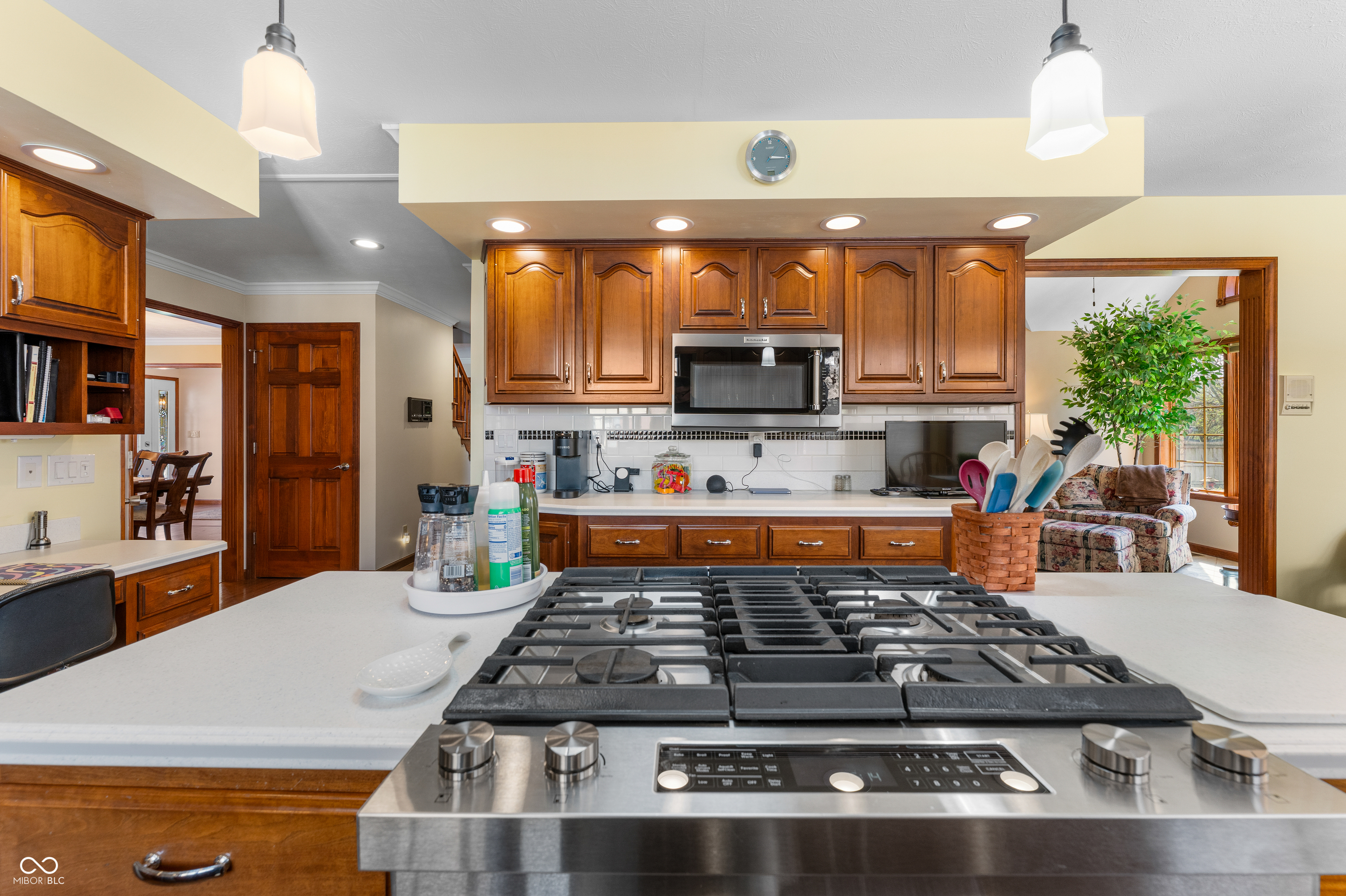 2534 Chestnut Street