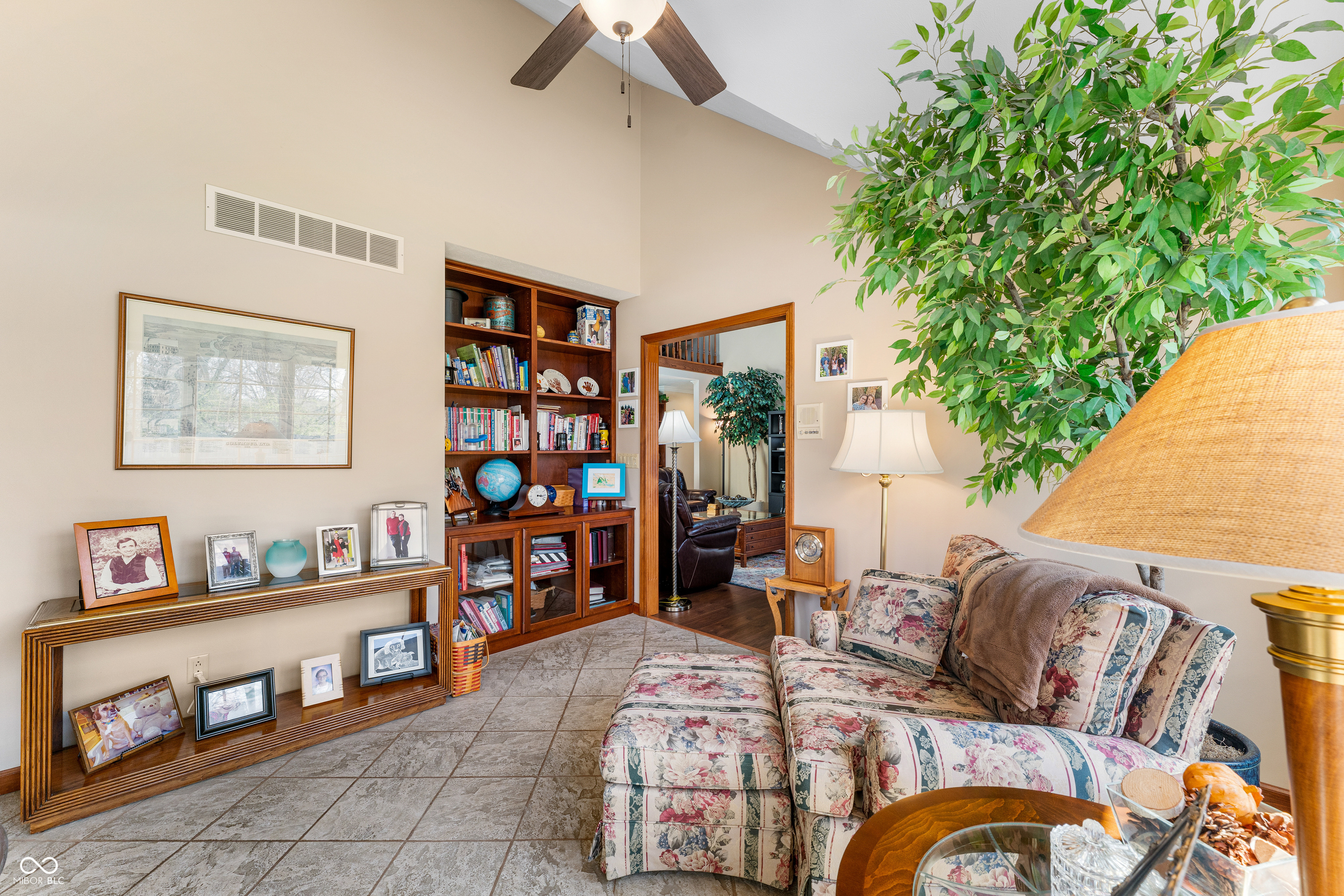 2534 Chestnut Street