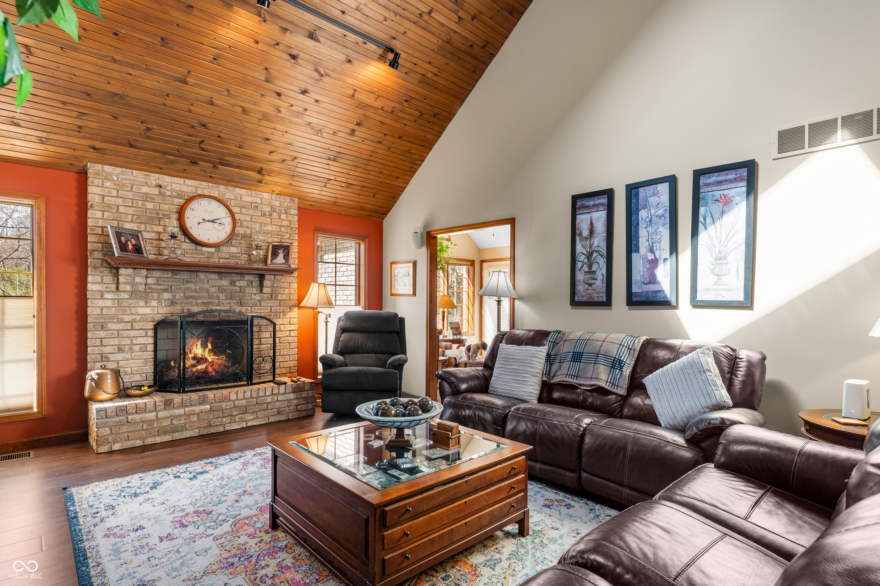 2534 Chestnut Street