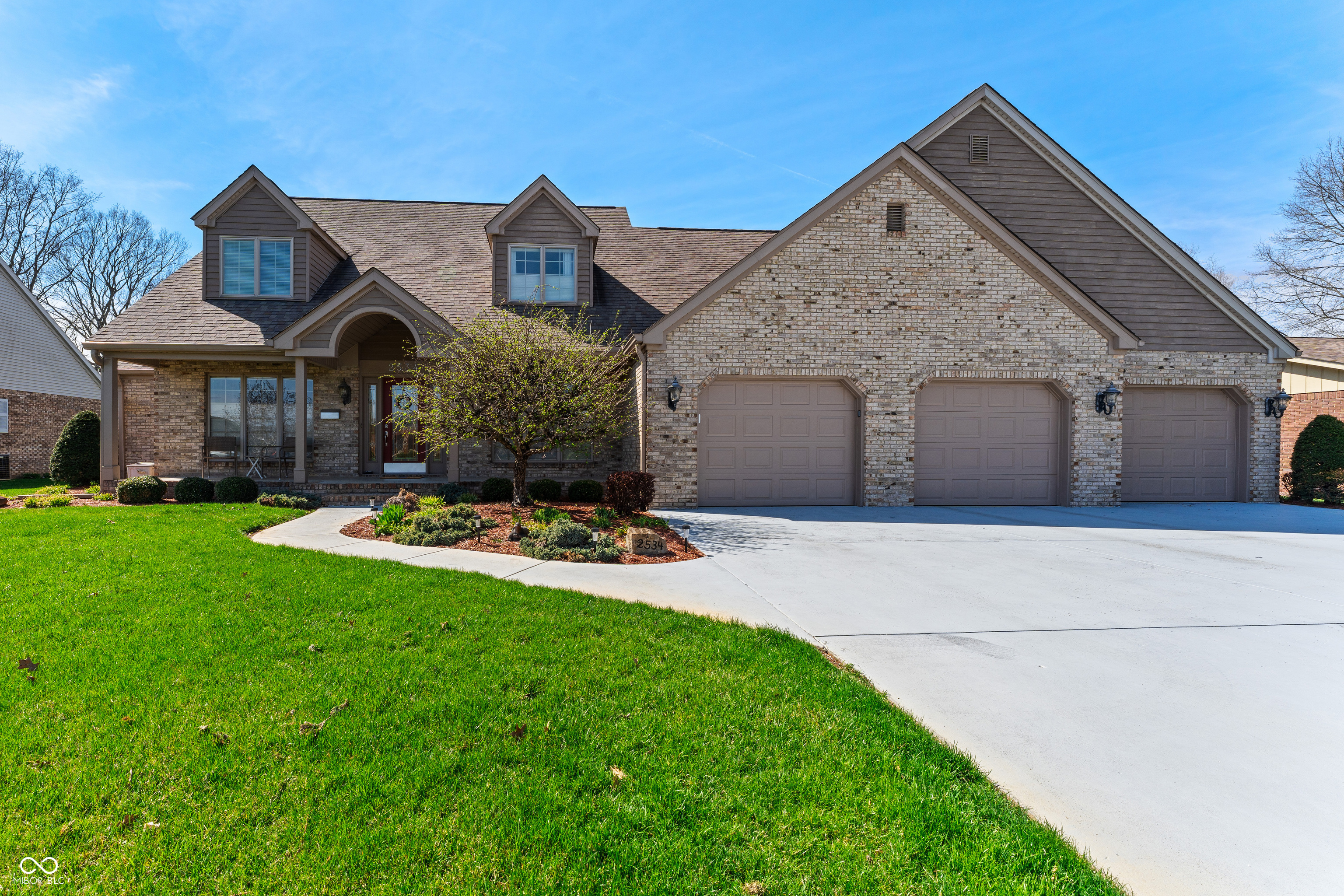 2534 Chestnut Street