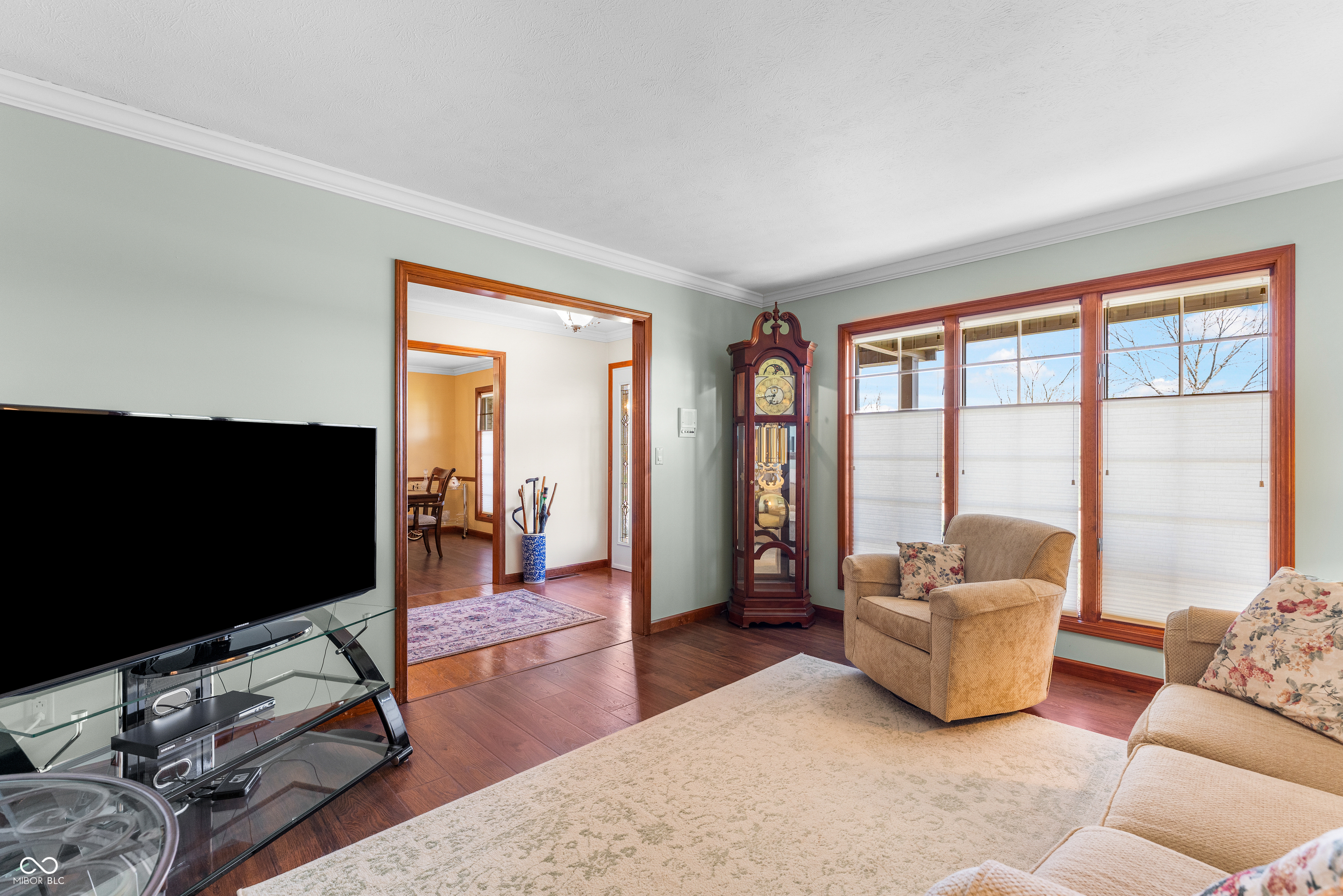 2534 Chestnut Street