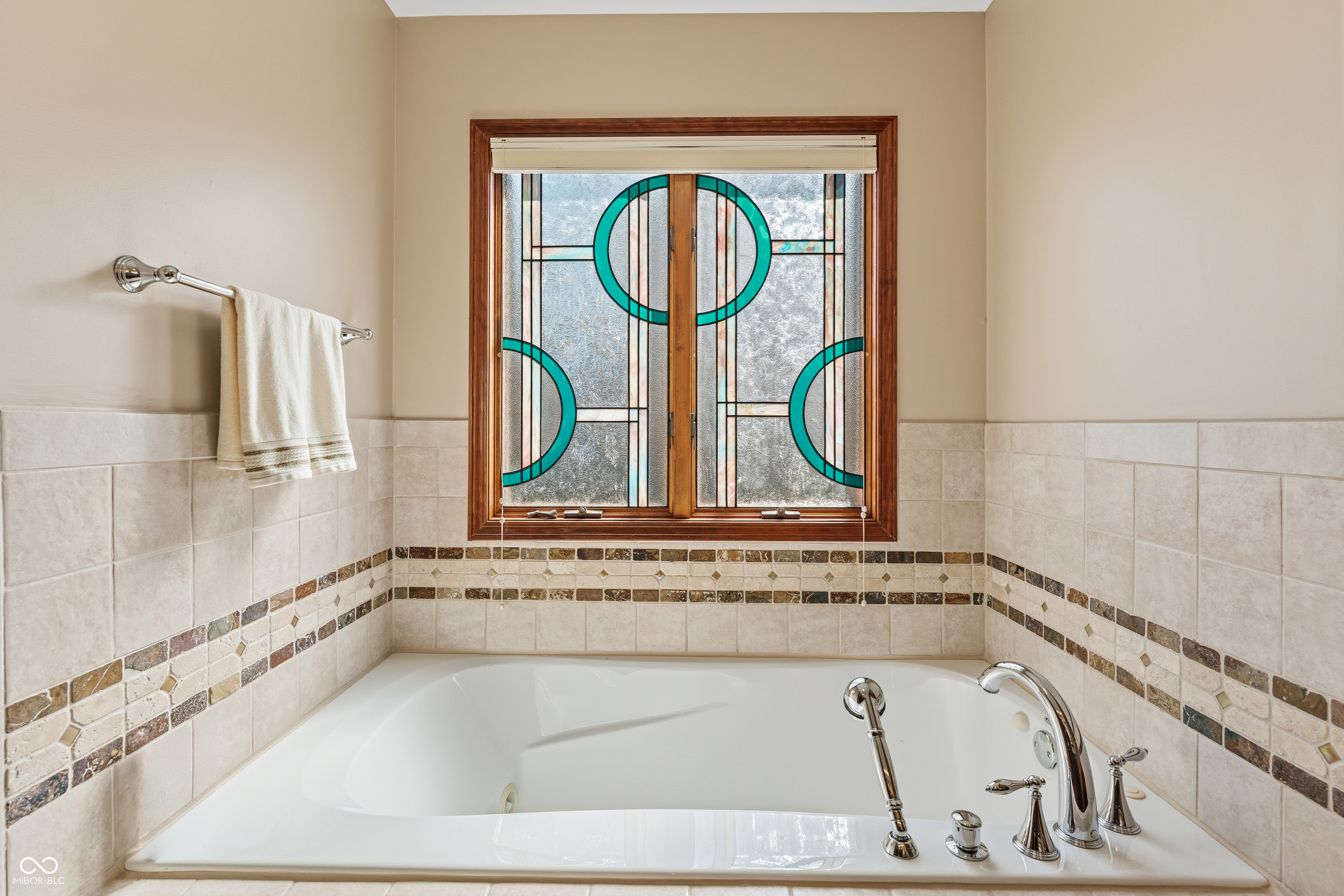 2534 Chestnut Street