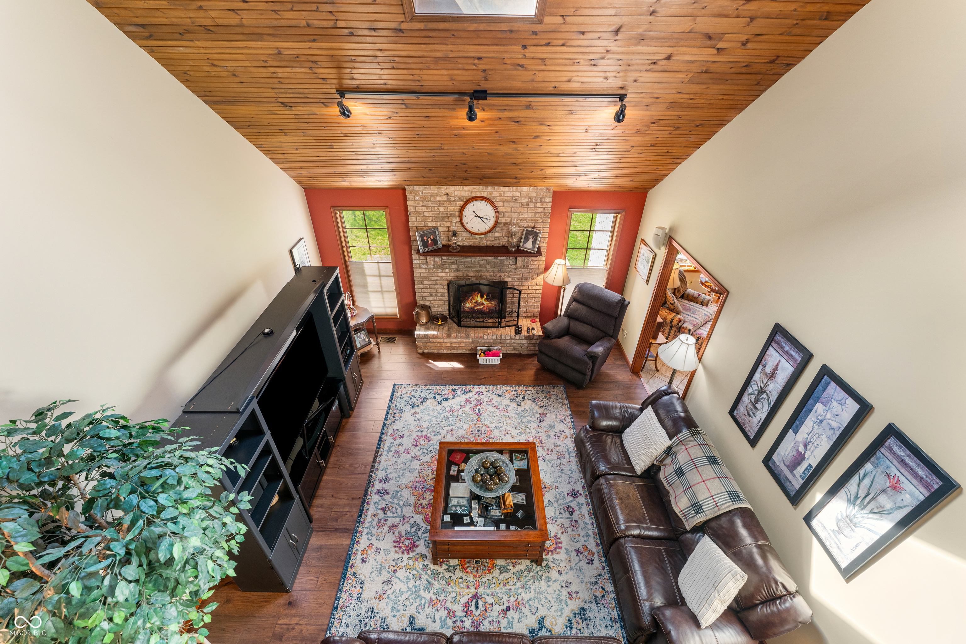 2534 Chestnut Street