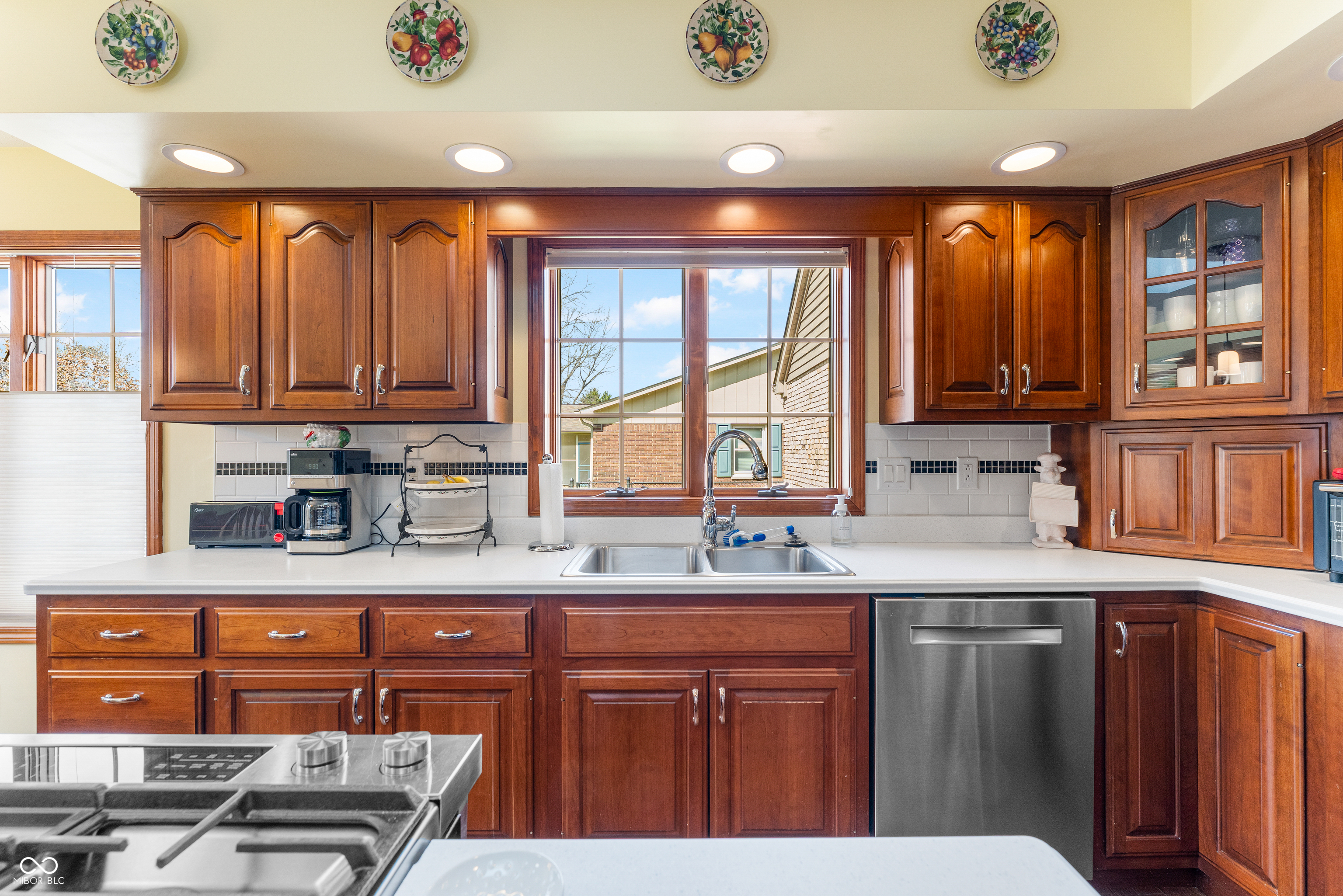 2534 Chestnut Street