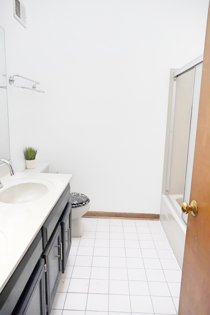 1707 Chestnut Hill Road