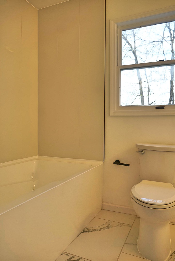 456 Roxbury Road