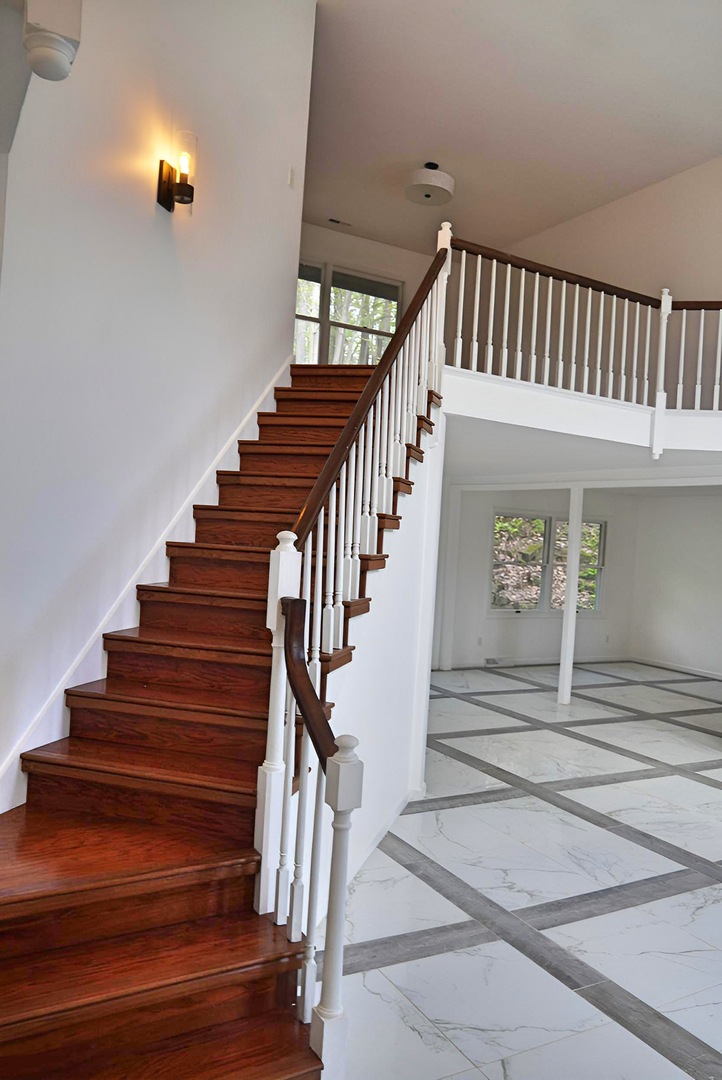 456 Roxbury Road