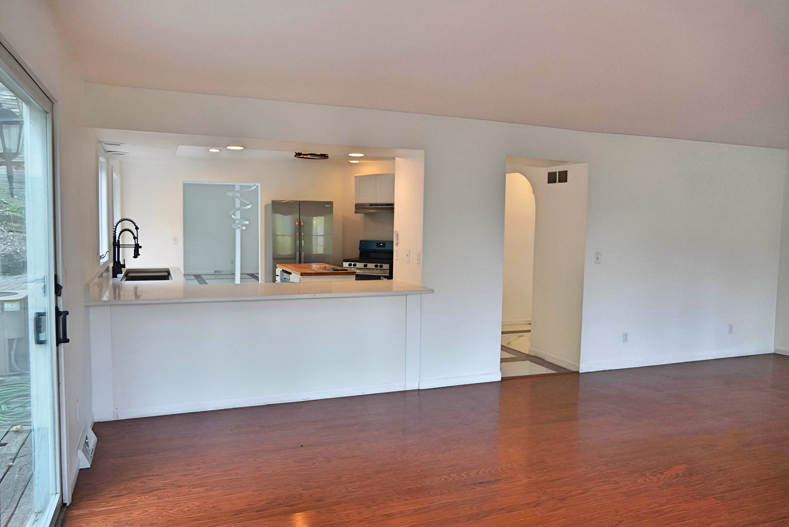 456 Roxbury Road