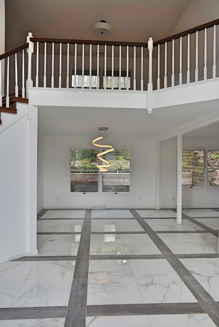 456 Roxbury Road
