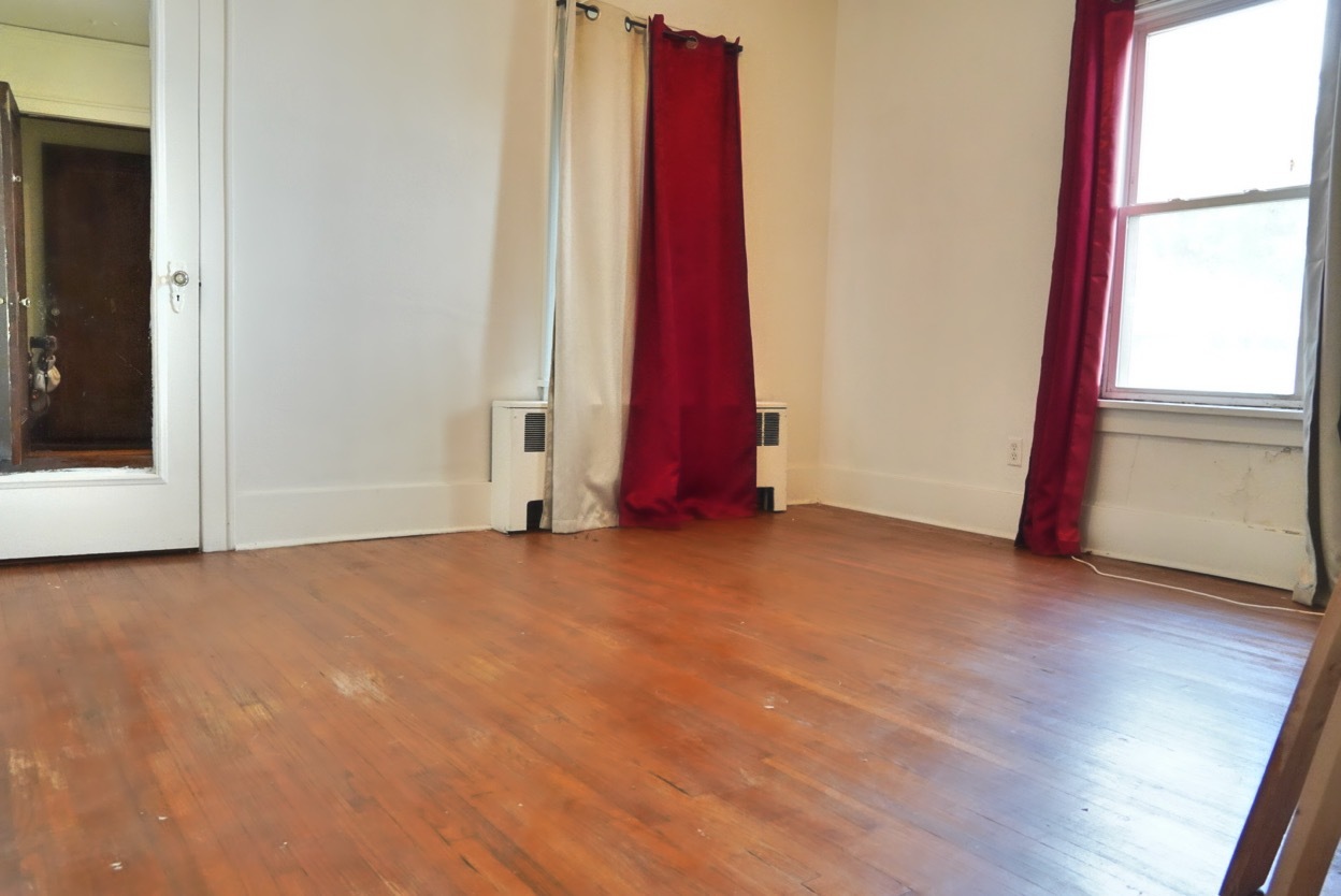 113 E ARCADIA Avenue