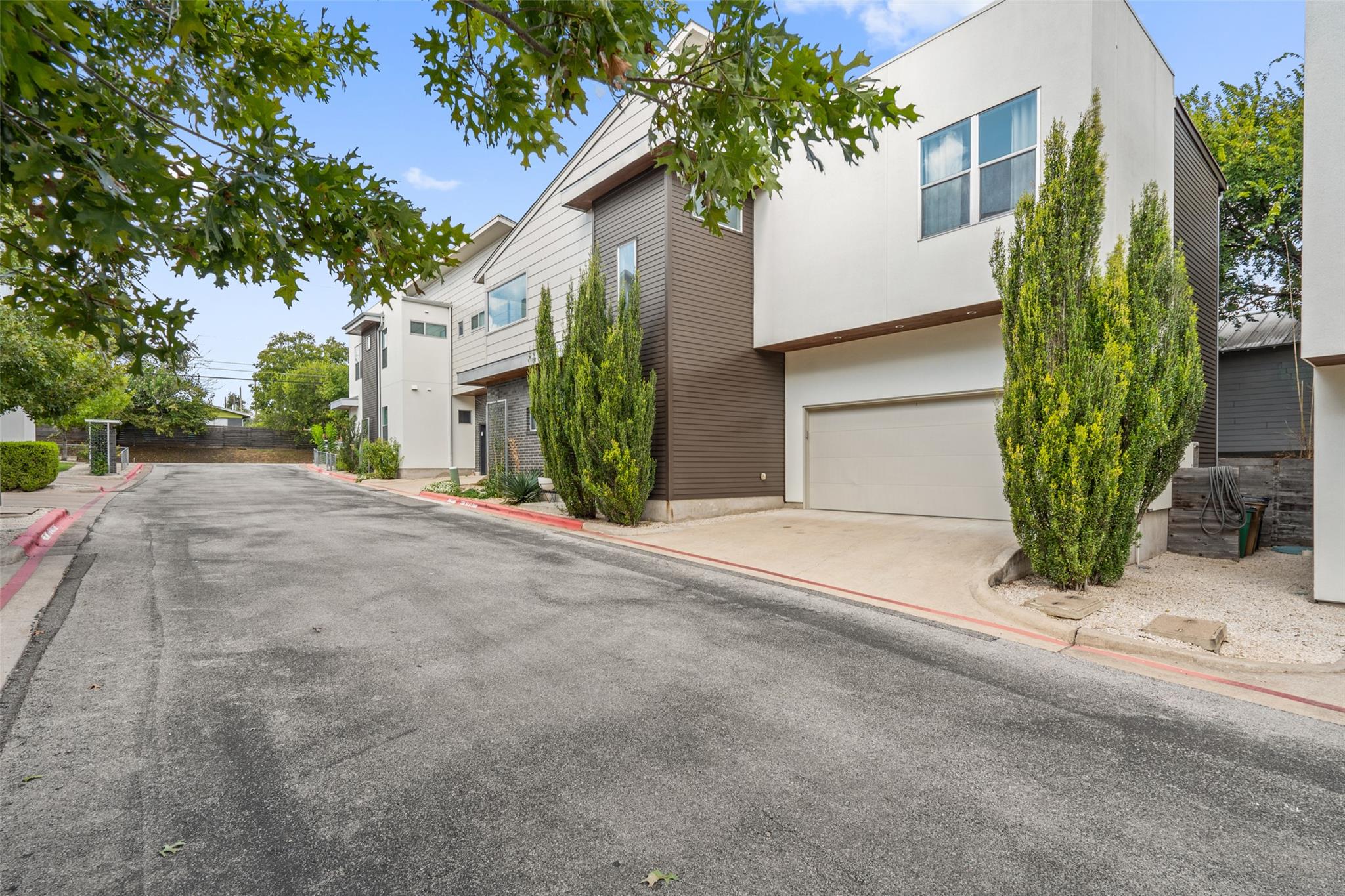 2105 Goodrich Ave # 2