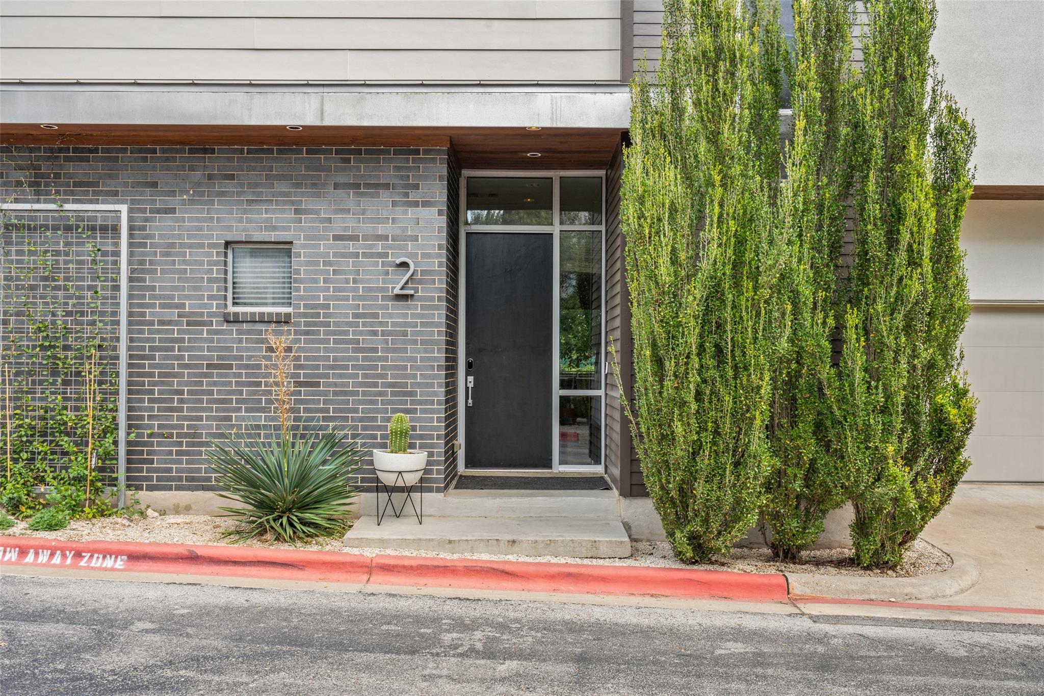 2105 Goodrich Ave # 2