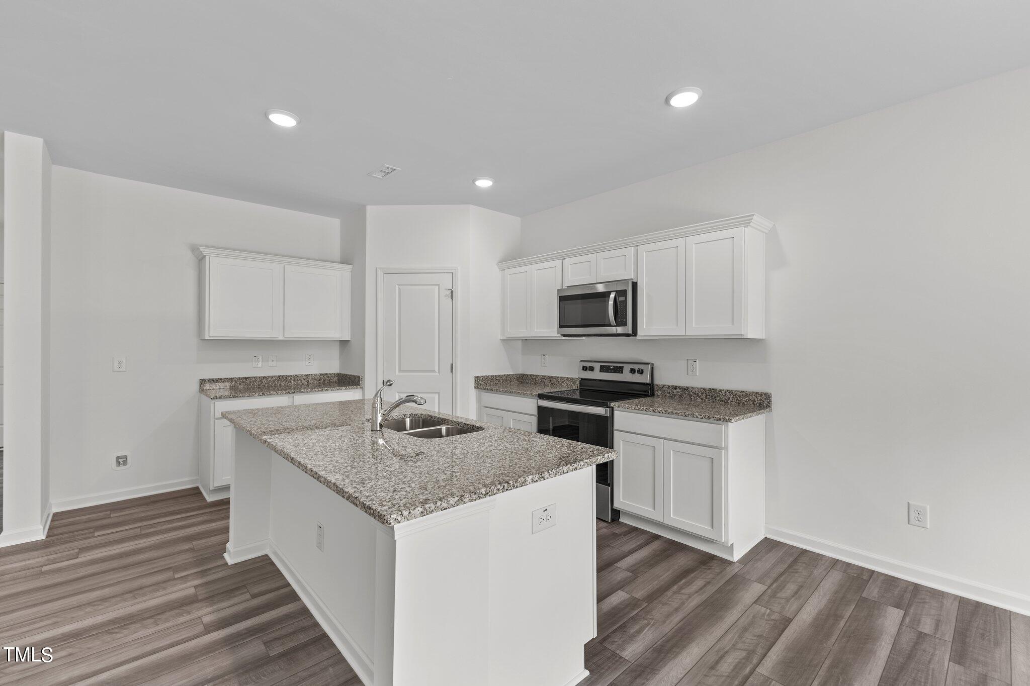 16 Lynn Ridge Drive