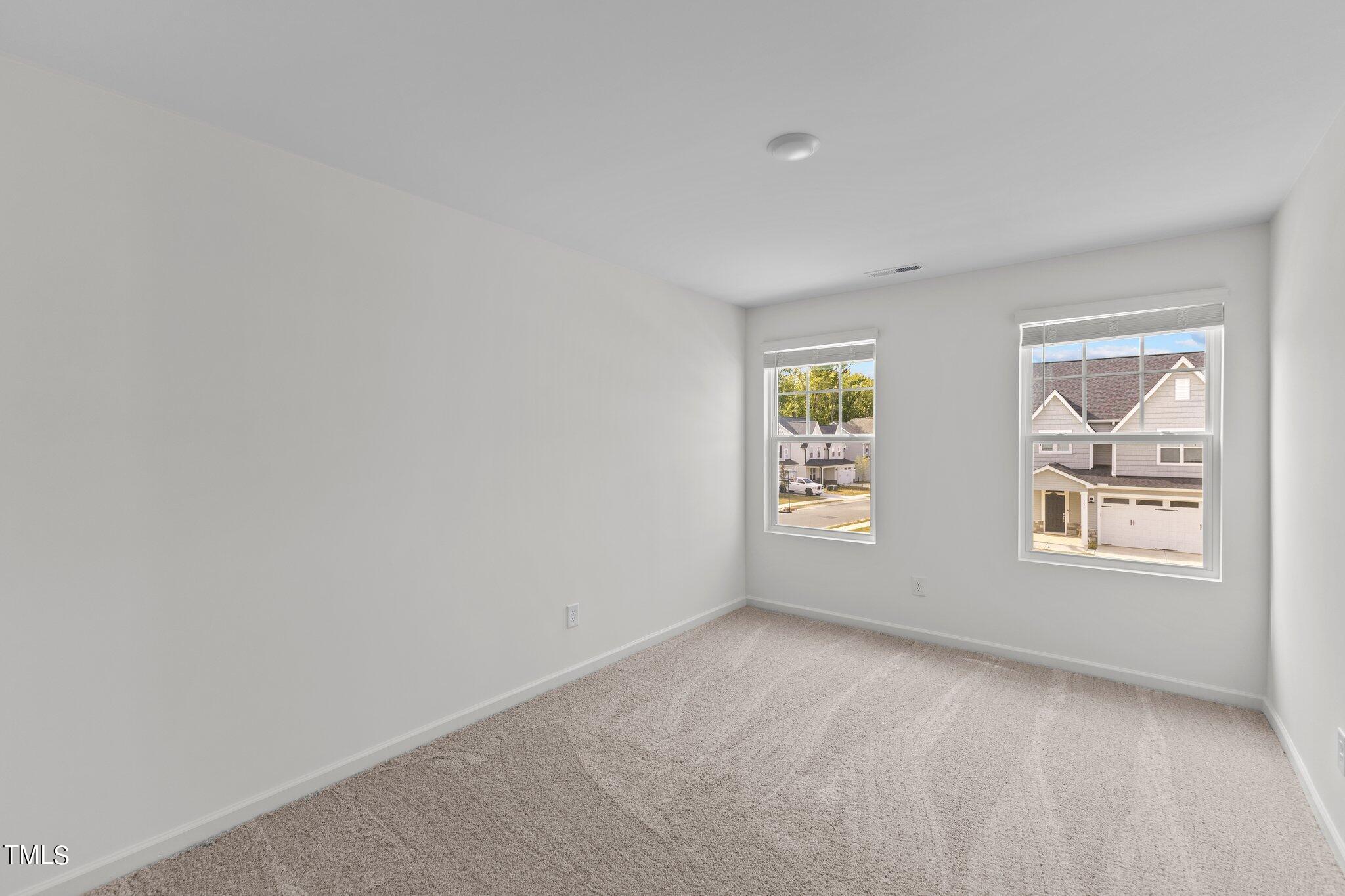 16 Lynn Ridge Drive