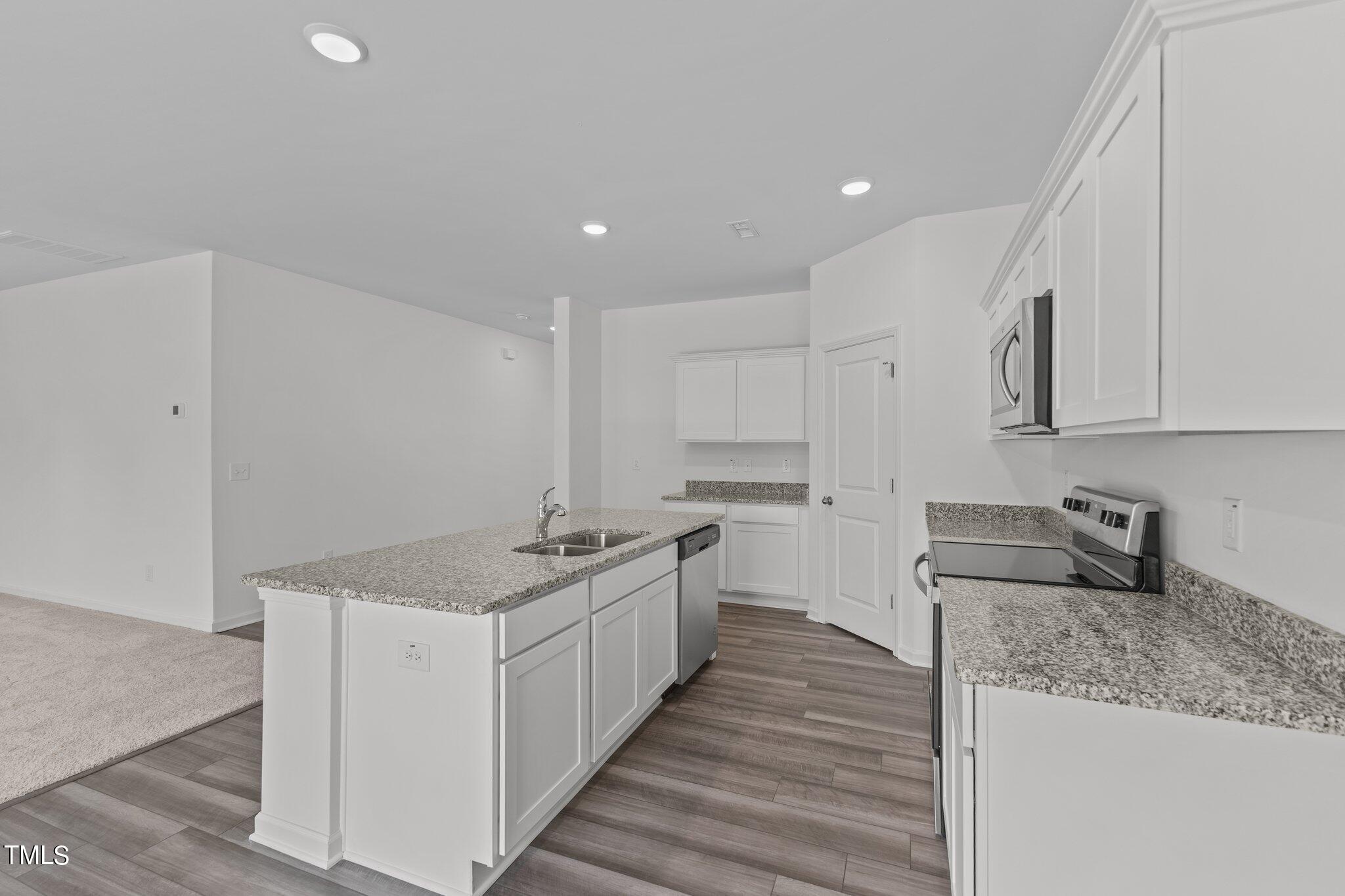 16 Lynn Ridge Drive