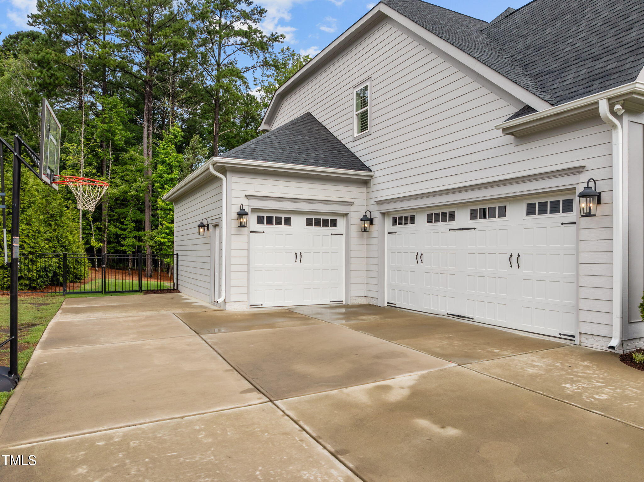 2612 Beaver Ridge Drive