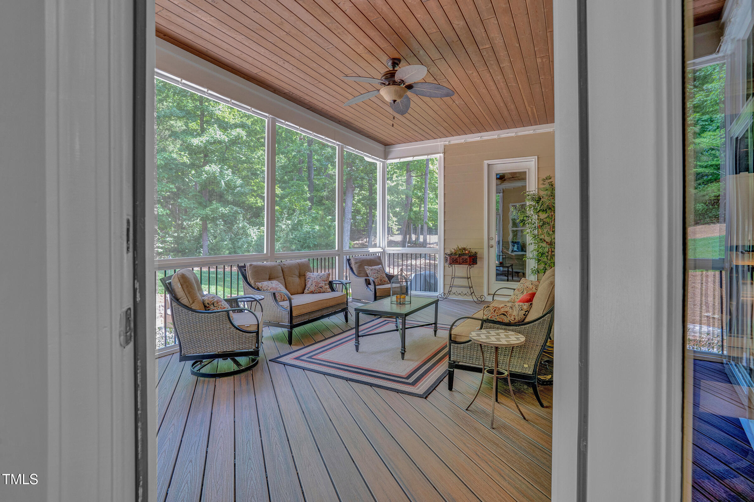 216 Colonial Ridge Drive