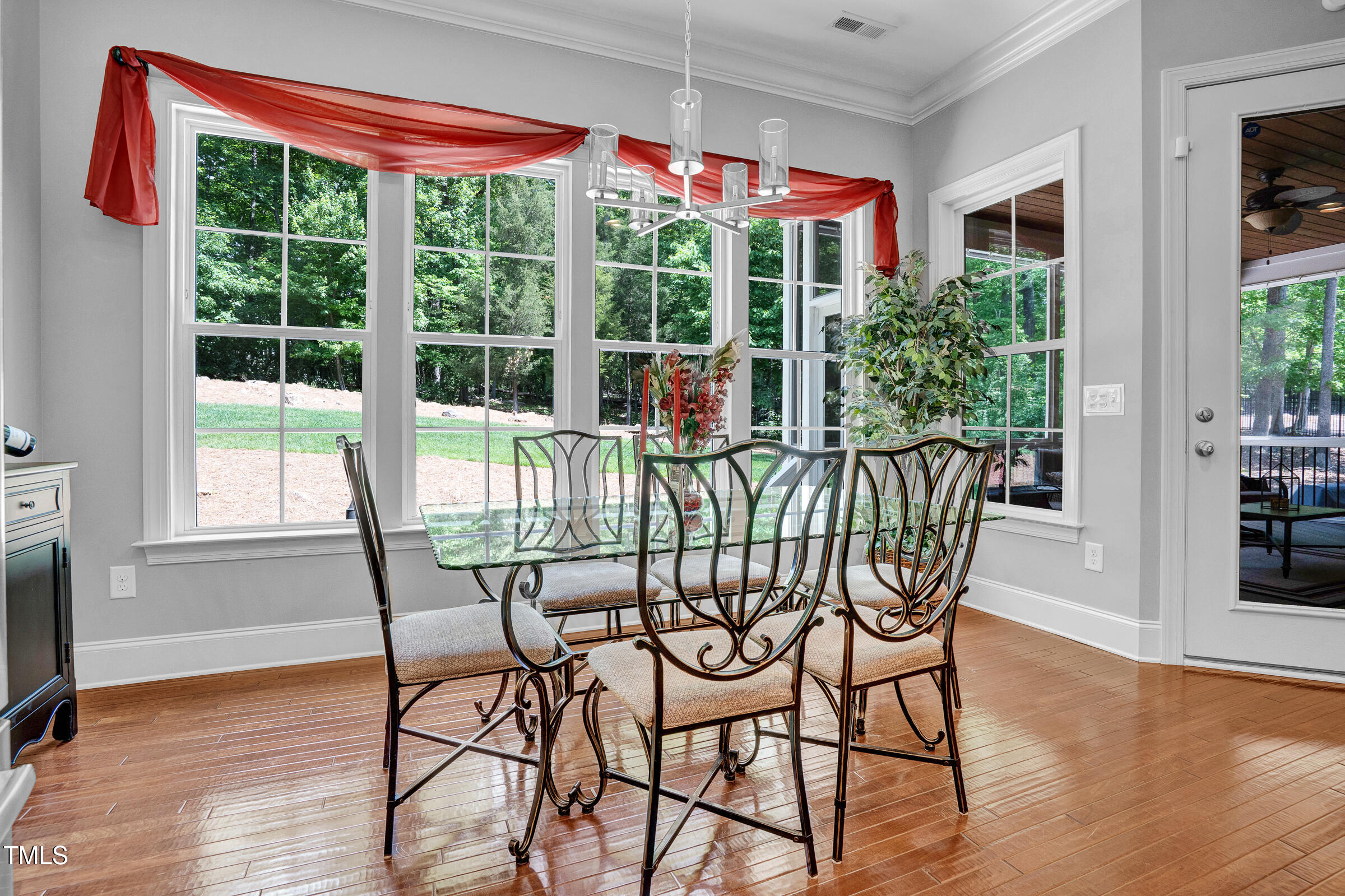 216 Colonial Ridge Drive