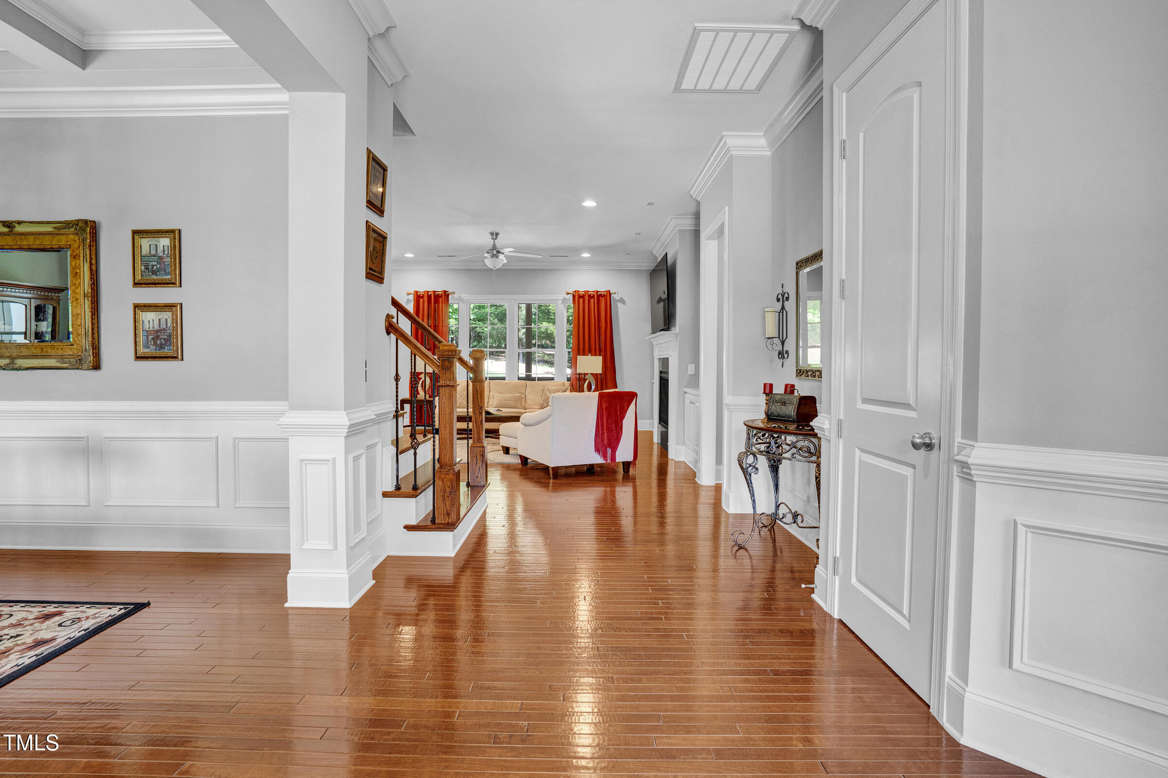 216 Colonial Ridge Drive