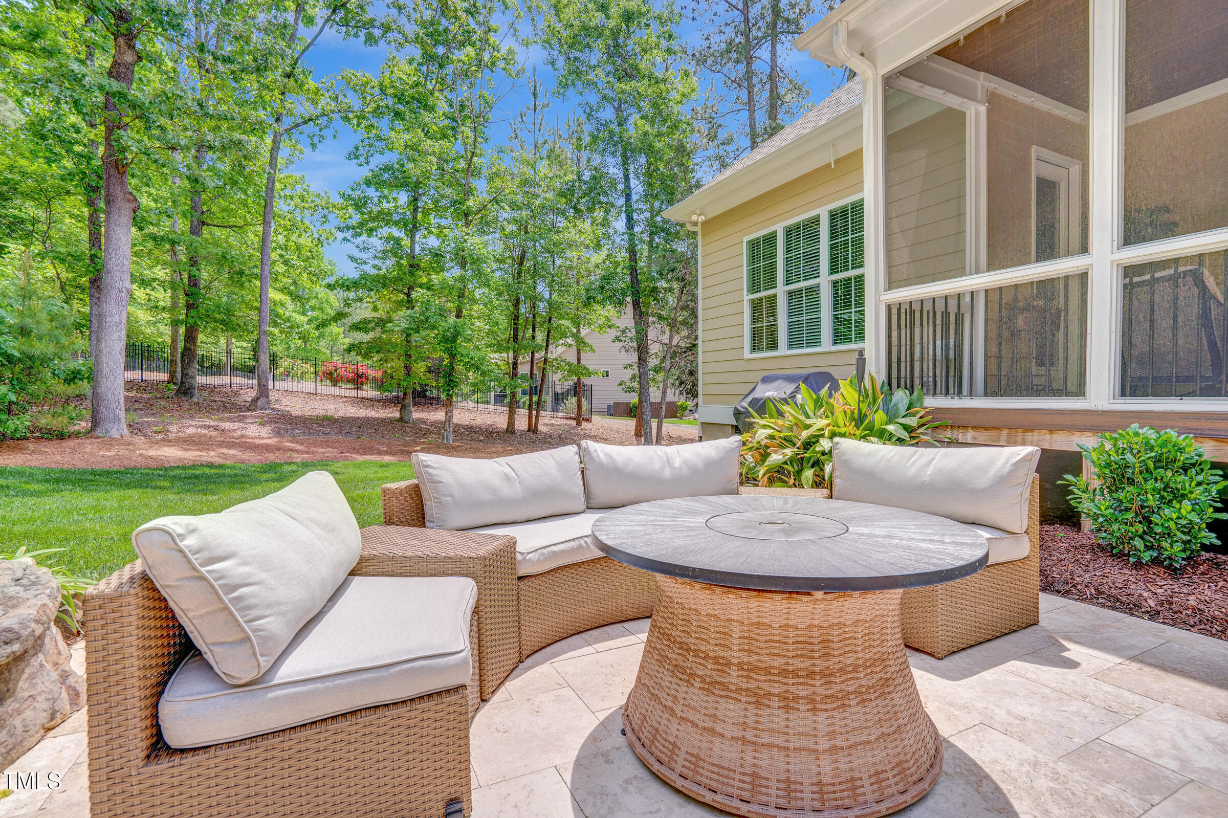 216 Colonial Ridge Drive