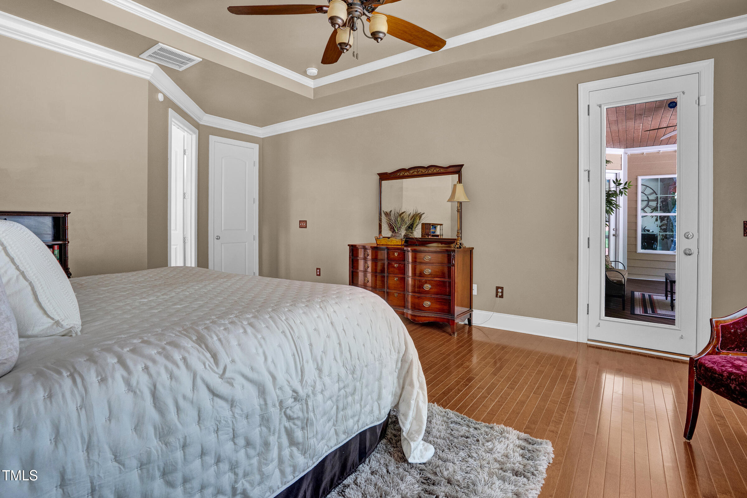 216 Colonial Ridge Drive