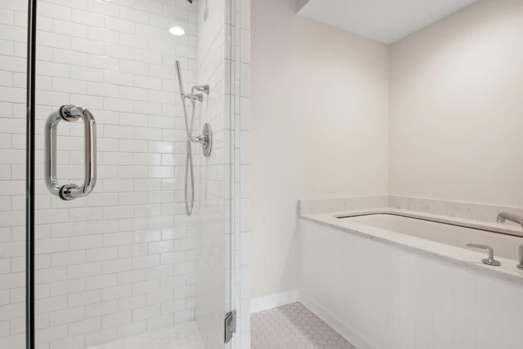 3636 Habersham Road NW Unit 2302