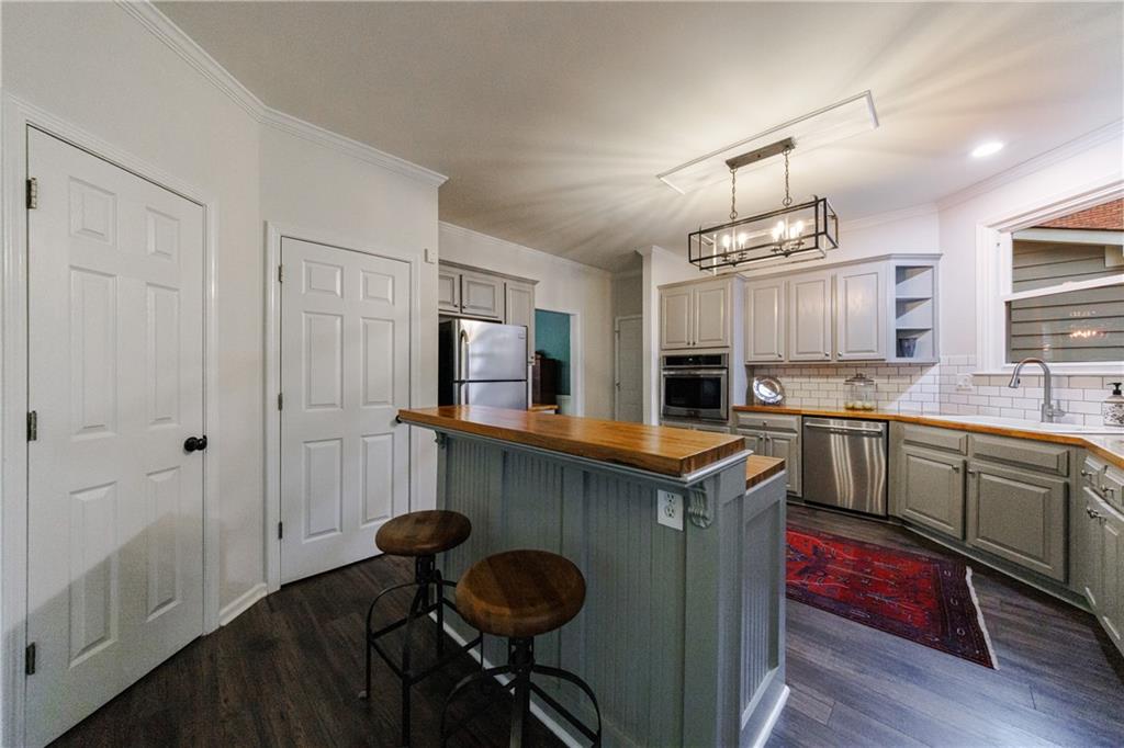 2525 Woodbrook Court