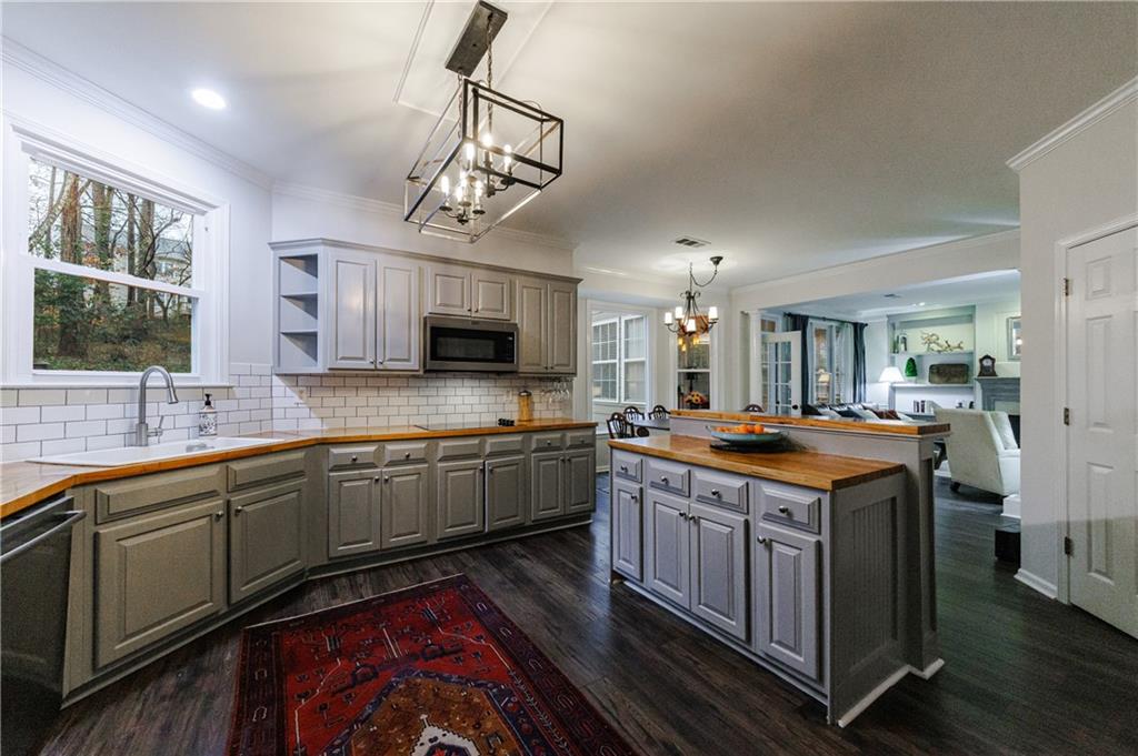 2525 Woodbrook Court