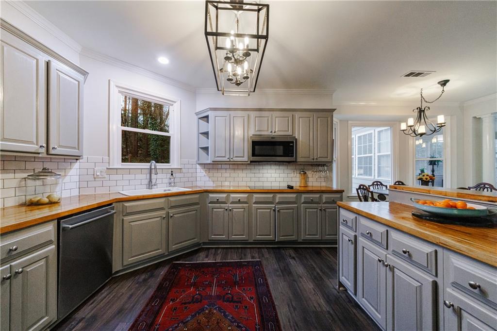 2525 Woodbrook Court