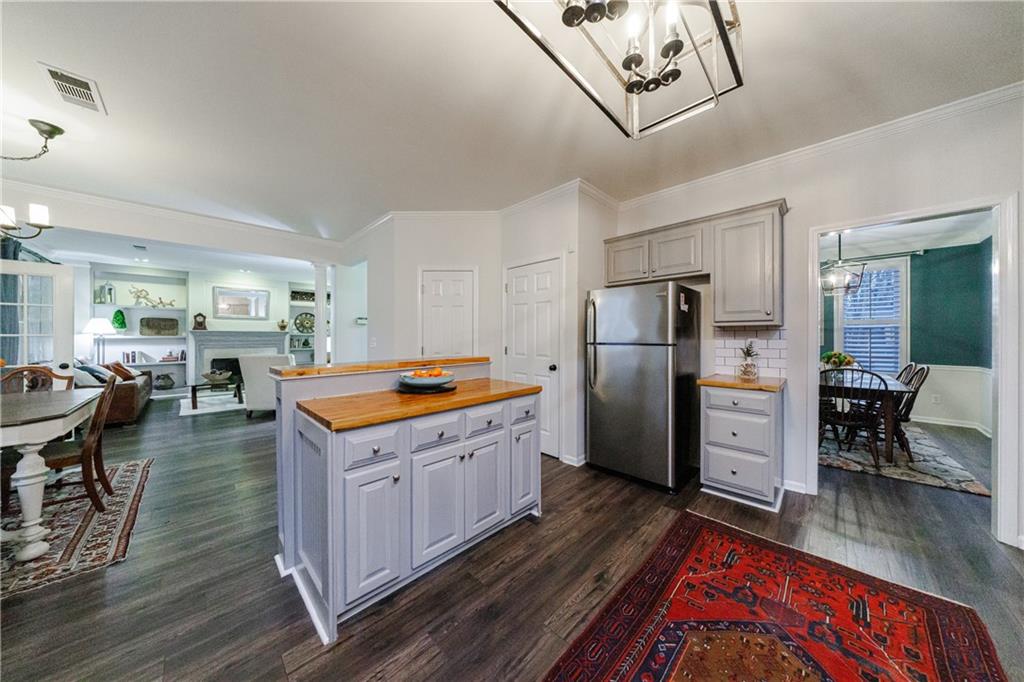 2525 Woodbrook Court