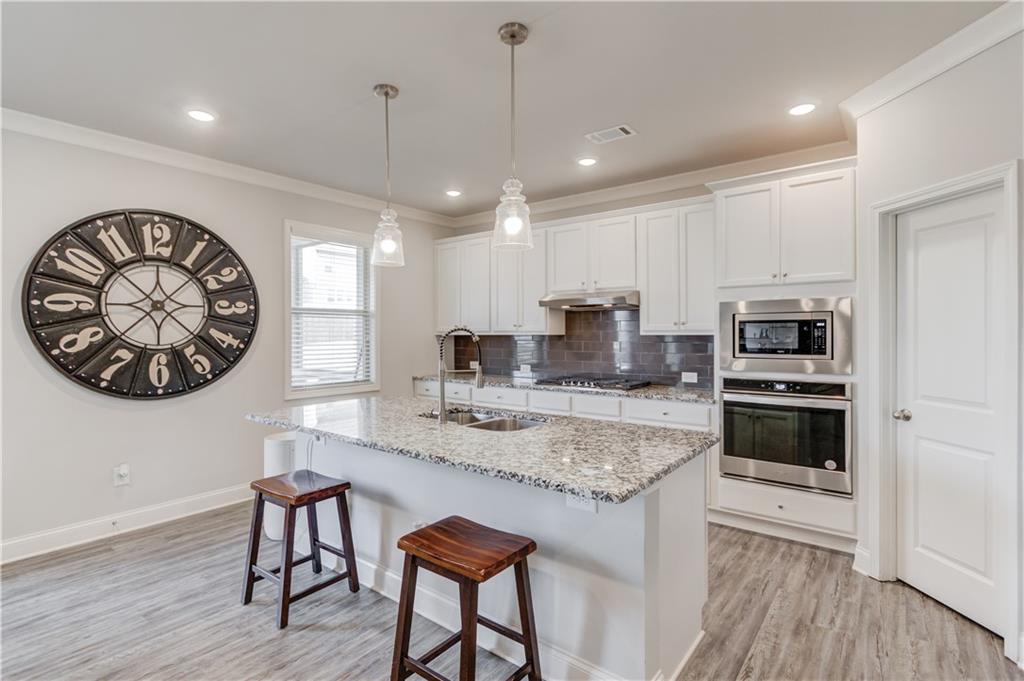 4422 Chestnut Oak Way SW