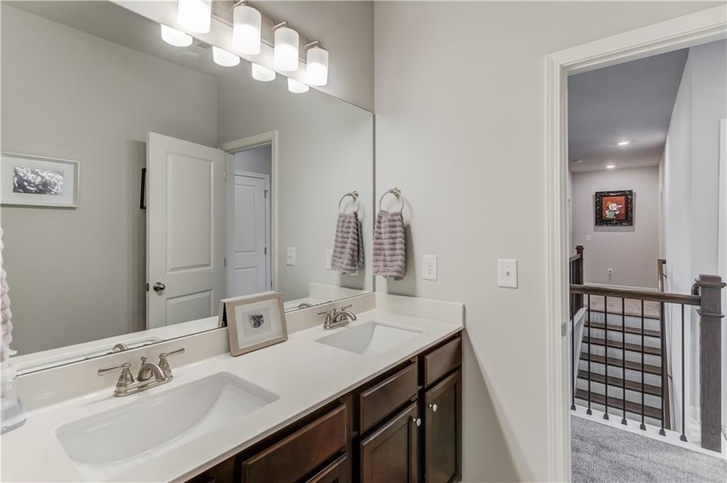 4422 Chestnut Oak Way SW