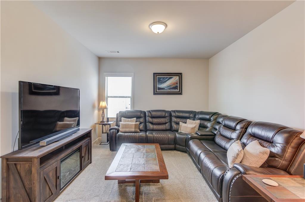 4422 Chestnut Oak Way SW