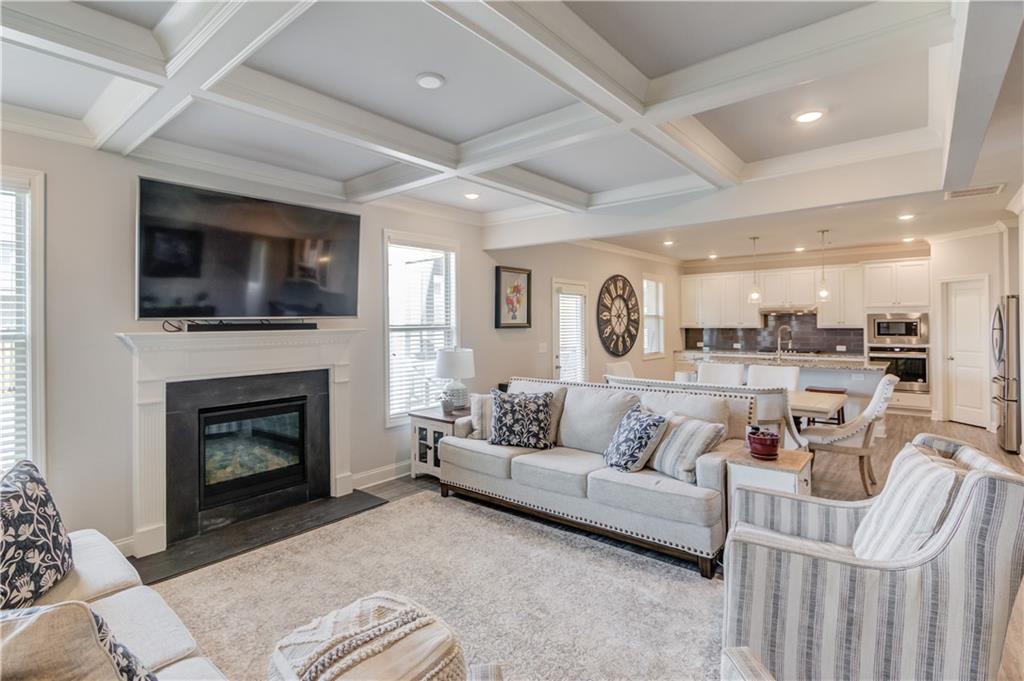 4422 Chestnut Oak Way SW