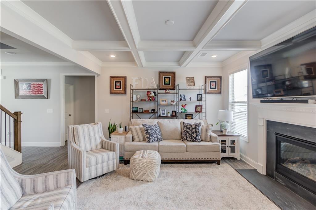 4422 Chestnut Oak Way SW