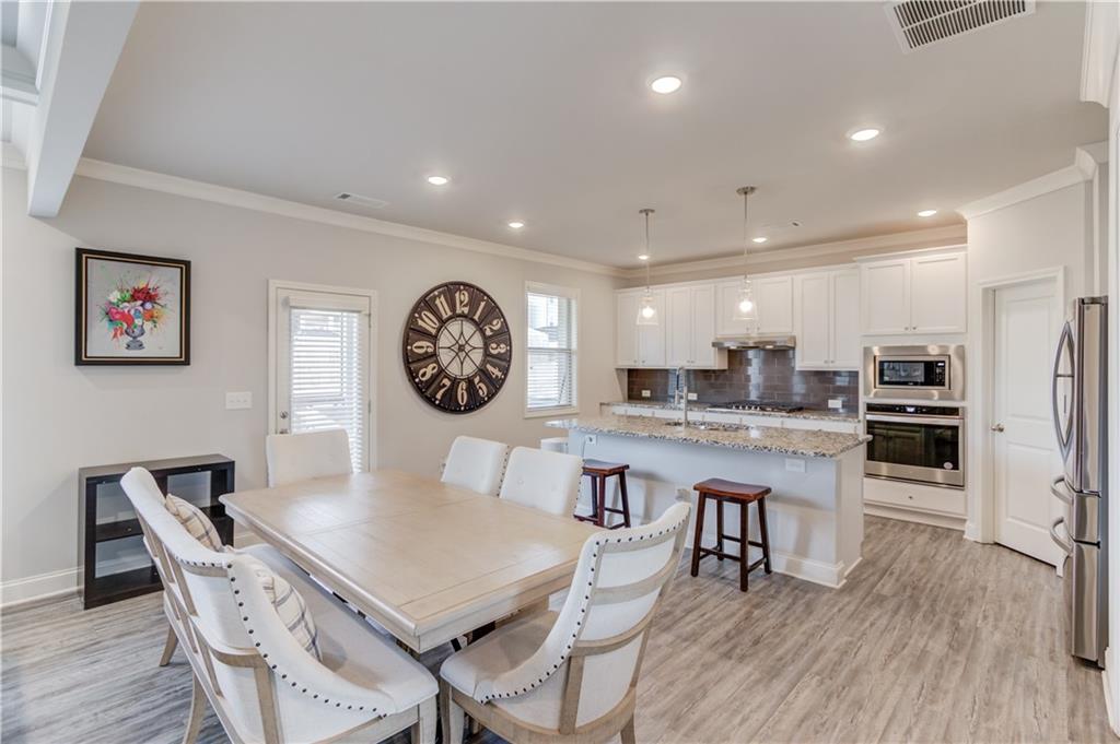 4422 Chestnut Oak Way SW