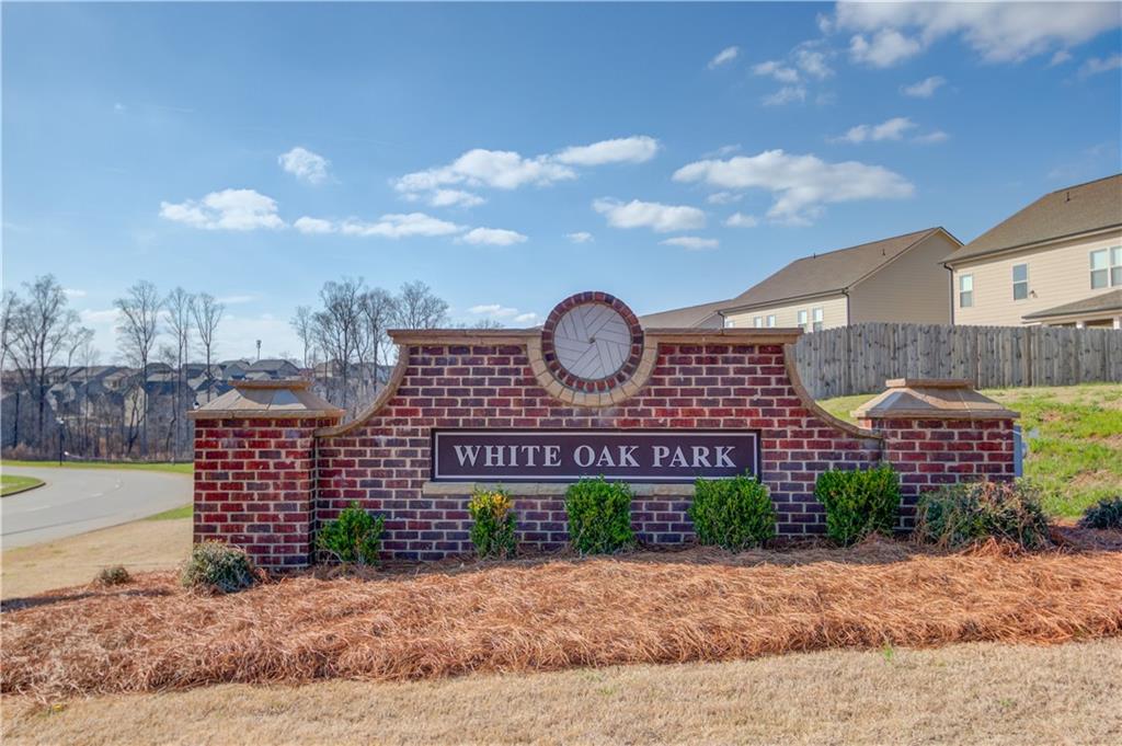 4422 Chestnut Oak Way SW