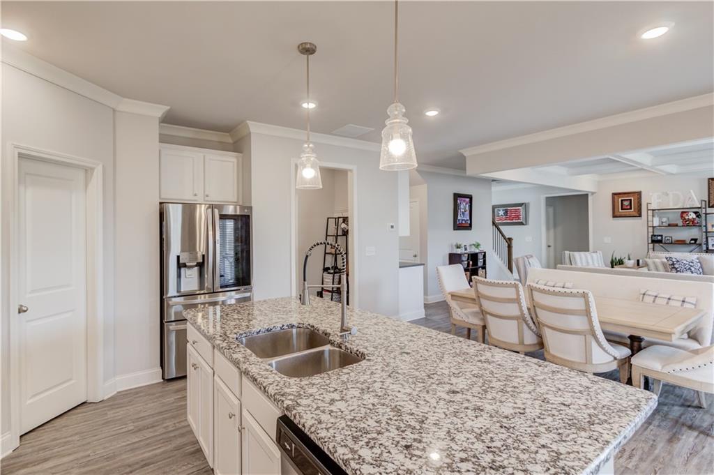 4422 Chestnut Oak Way SW