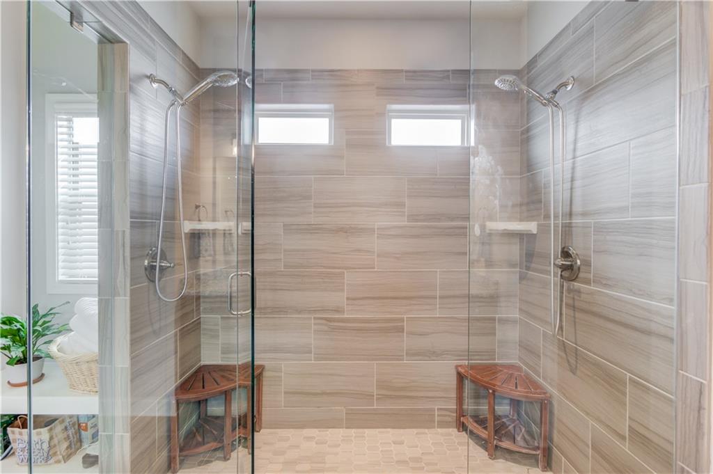 4422 Chestnut Oak Way SW