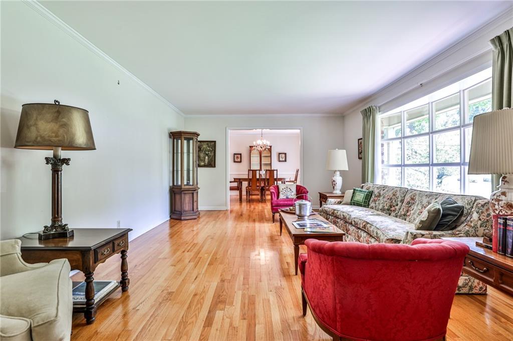 3346 Stratfield Drive NE