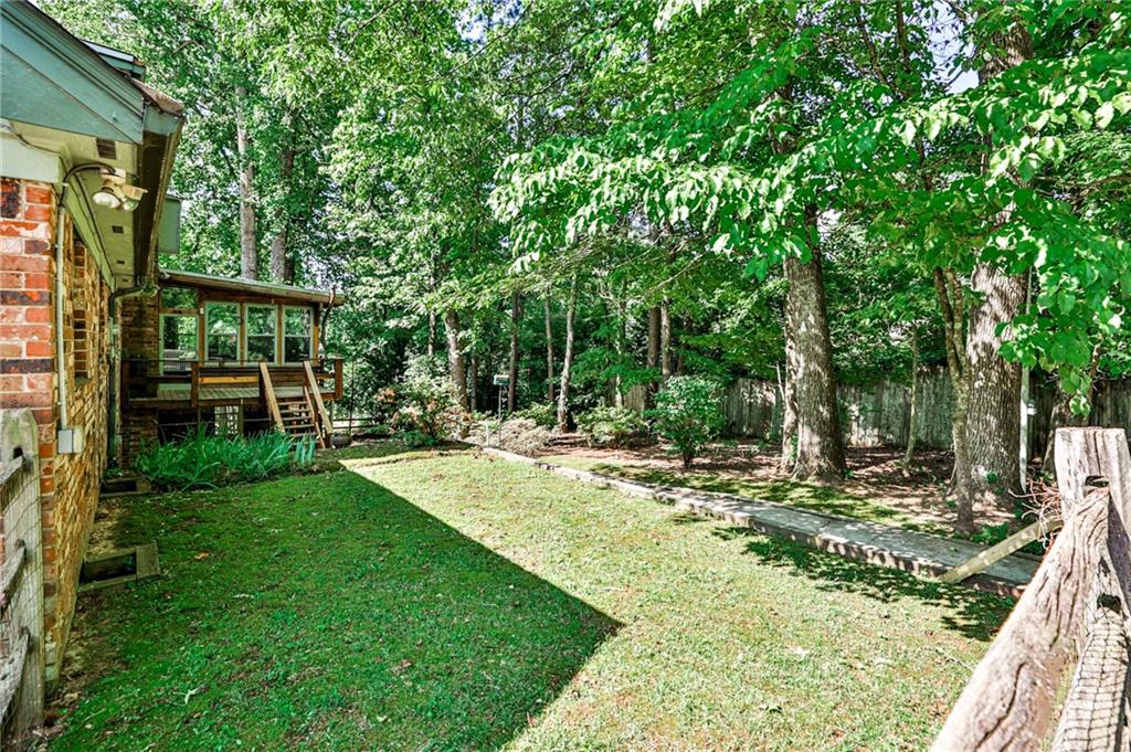 3346 Stratfield Drive NE