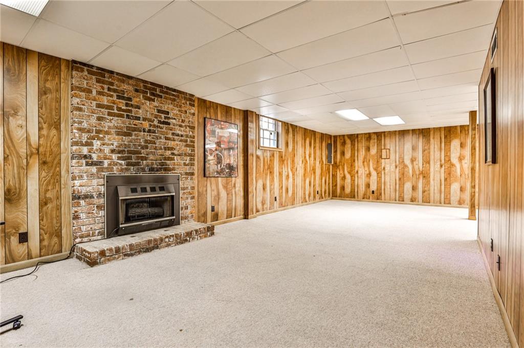 3346 Stratfield Drive NE