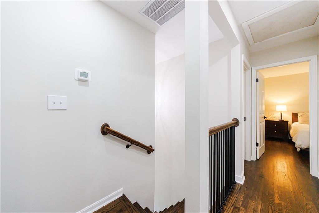 2559 Kingswood Drive