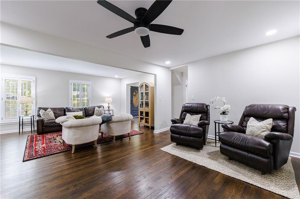 2559 Kingswood Drive