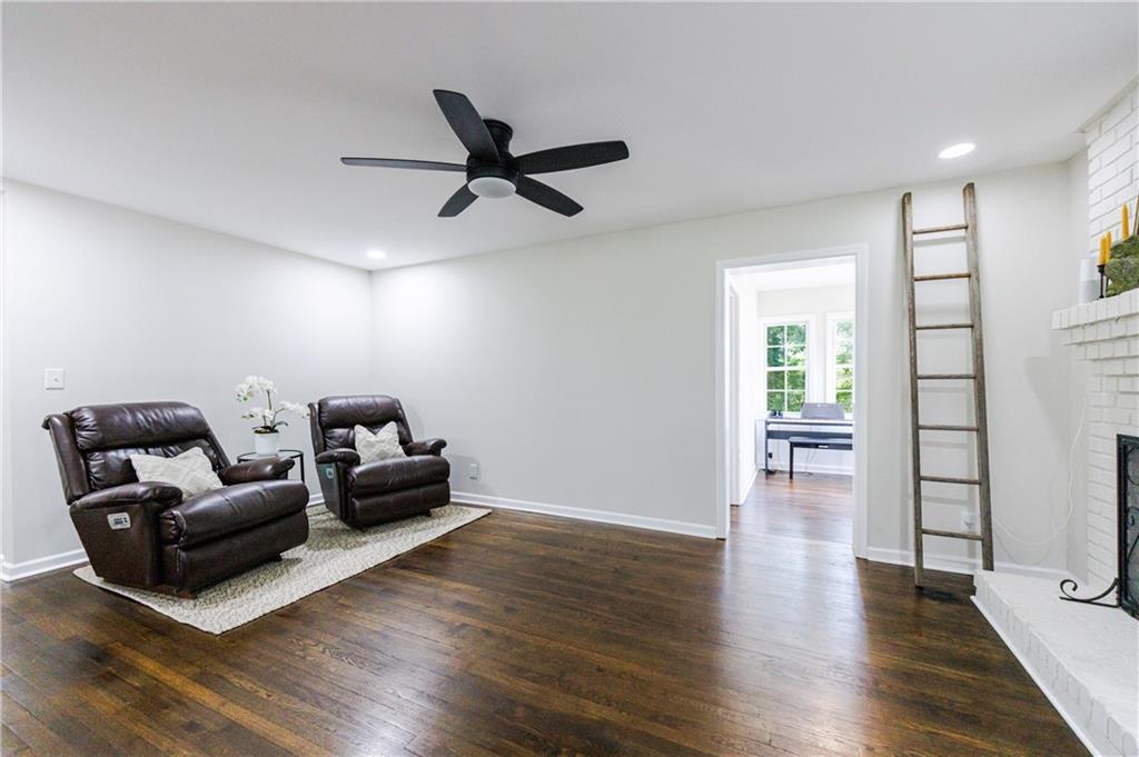 2559 Kingswood Drive