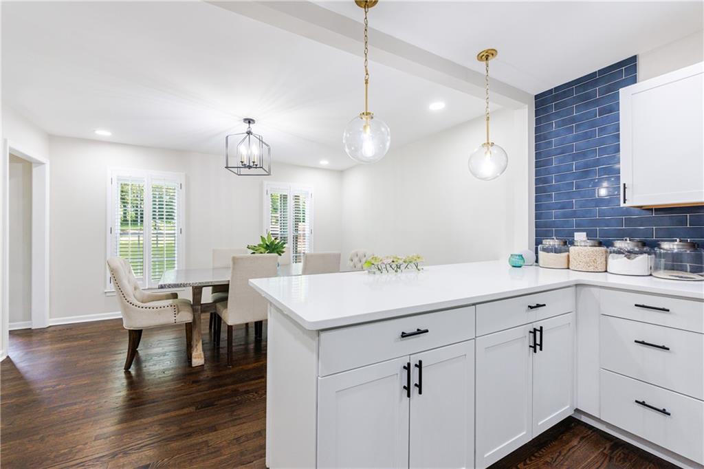 2559 Kingswood Drive